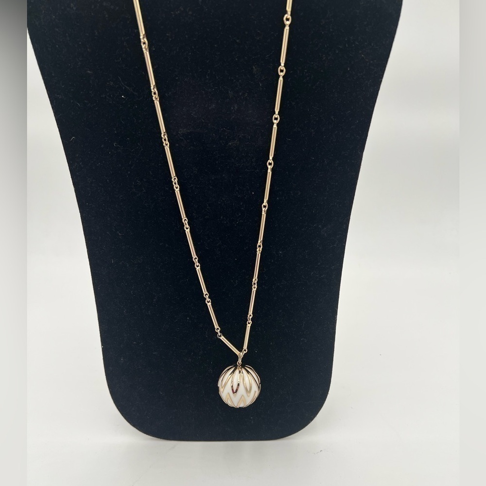 Vintage Sarah Coventry Ball Pendant Necklace